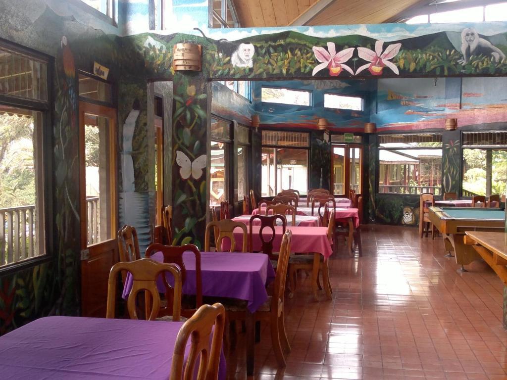 Hostel Villa Verde モンテベルデ エクステリア 写真