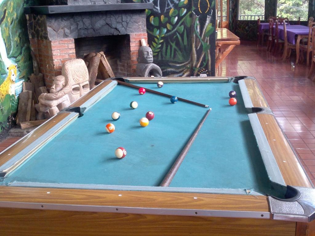 Hostel Villa Verde モンテベルデ エクステリア 写真