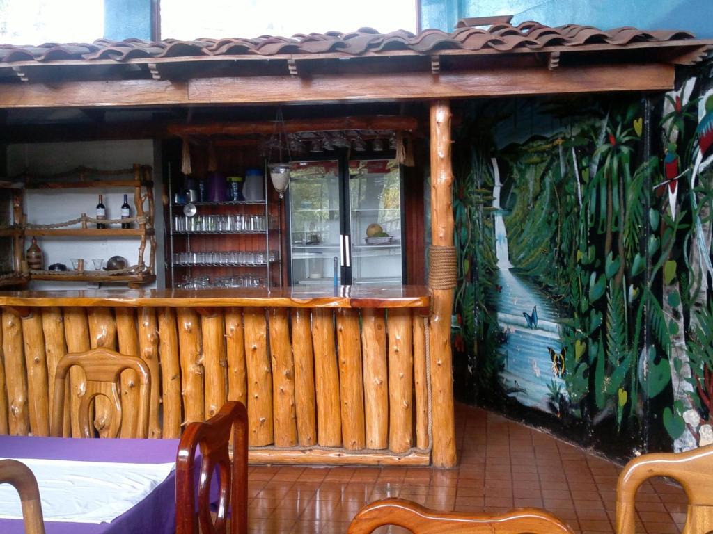 Hostel Villa Verde モンテベルデ エクステリア 写真