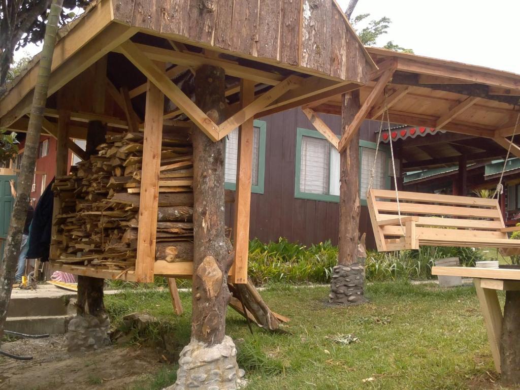 Hostel Villa Verde モンテベルデ エクステリア 写真
