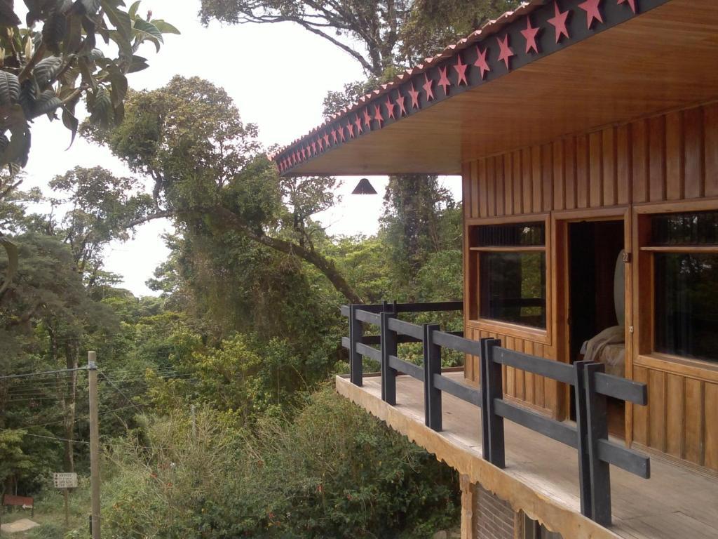 Hostel Villa Verde モンテベルデ エクステリア 写真