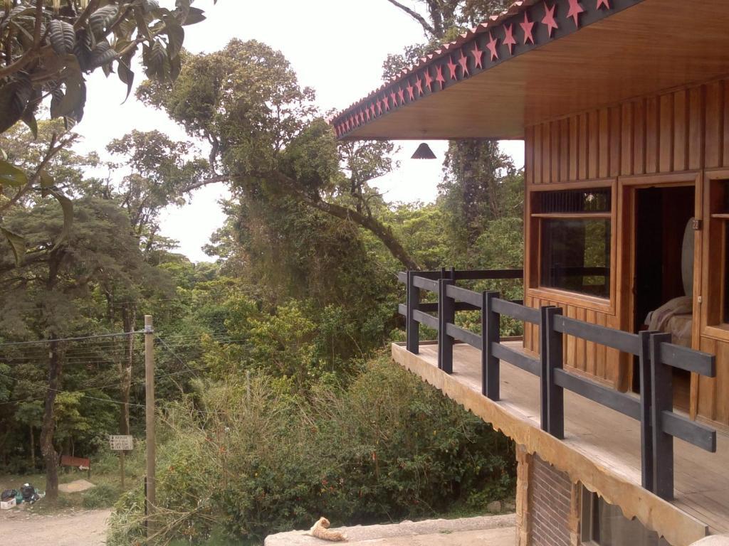 Hostel Villa Verde モンテベルデ エクステリア 写真